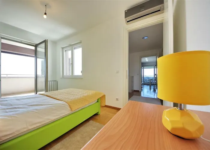 Deluxe Apartment 5D