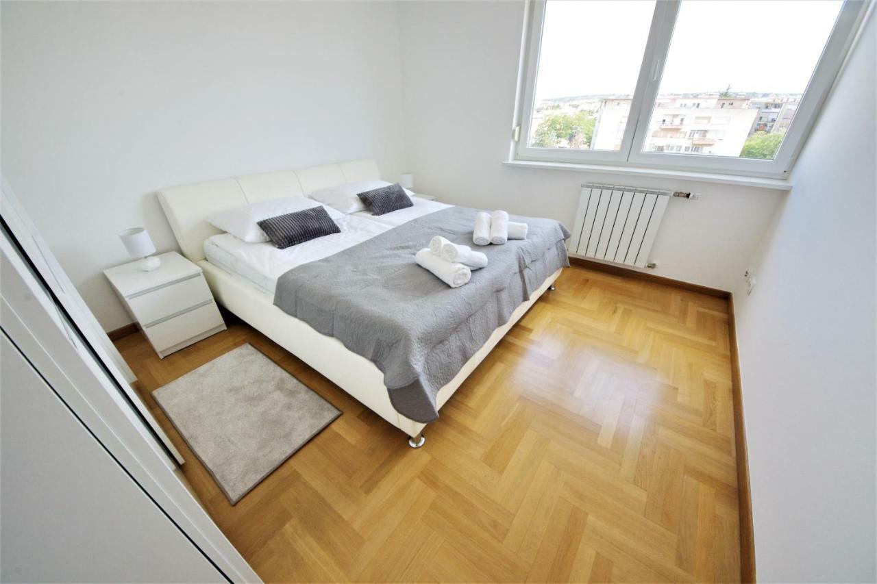 Apartamento Deluxe 5d *